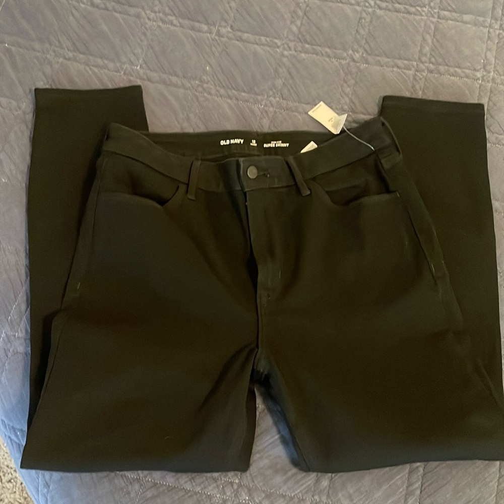 NWT Old Navy high rise super skinny